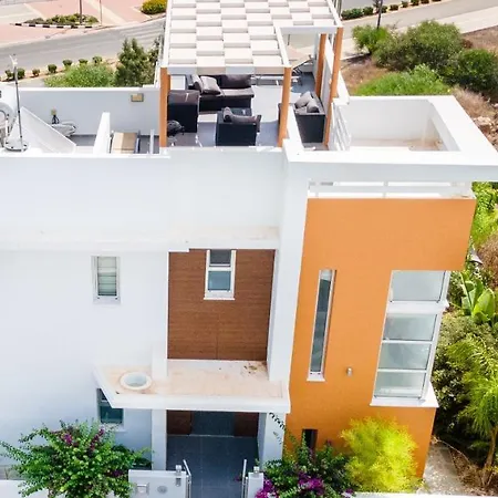 Villa Orange Luxury Protarász